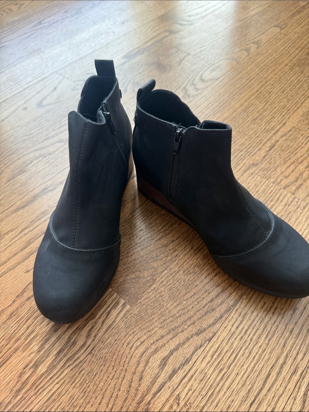Girls TOMS Black Ankle Booties with Side Zip